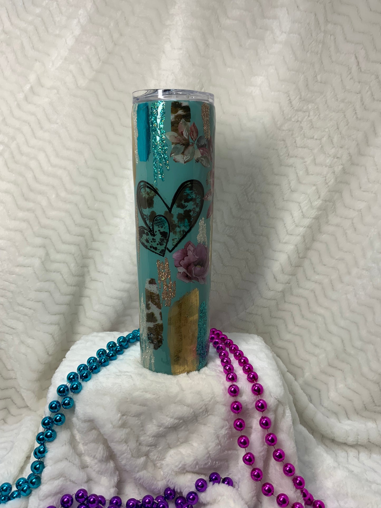 RTS {Wild turquoise Cow Skull} 32 oz Plump
