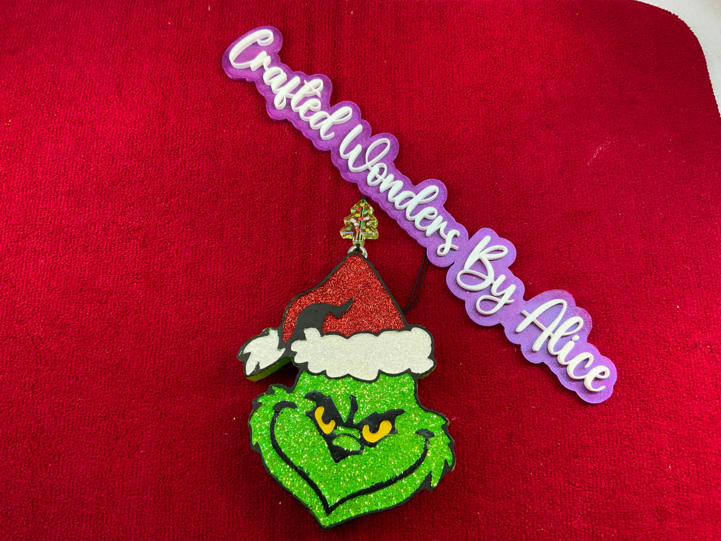 MTO {Santa Hat Grinch Face} Freshie