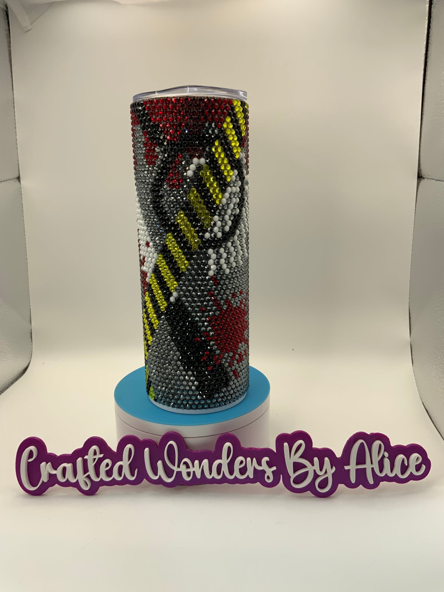 RTS {True Crime} 20 oz Skinny