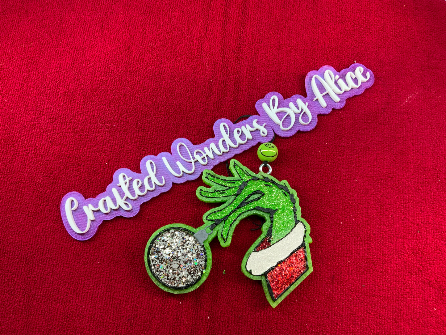 MTO {Grinch Hand} Freshie