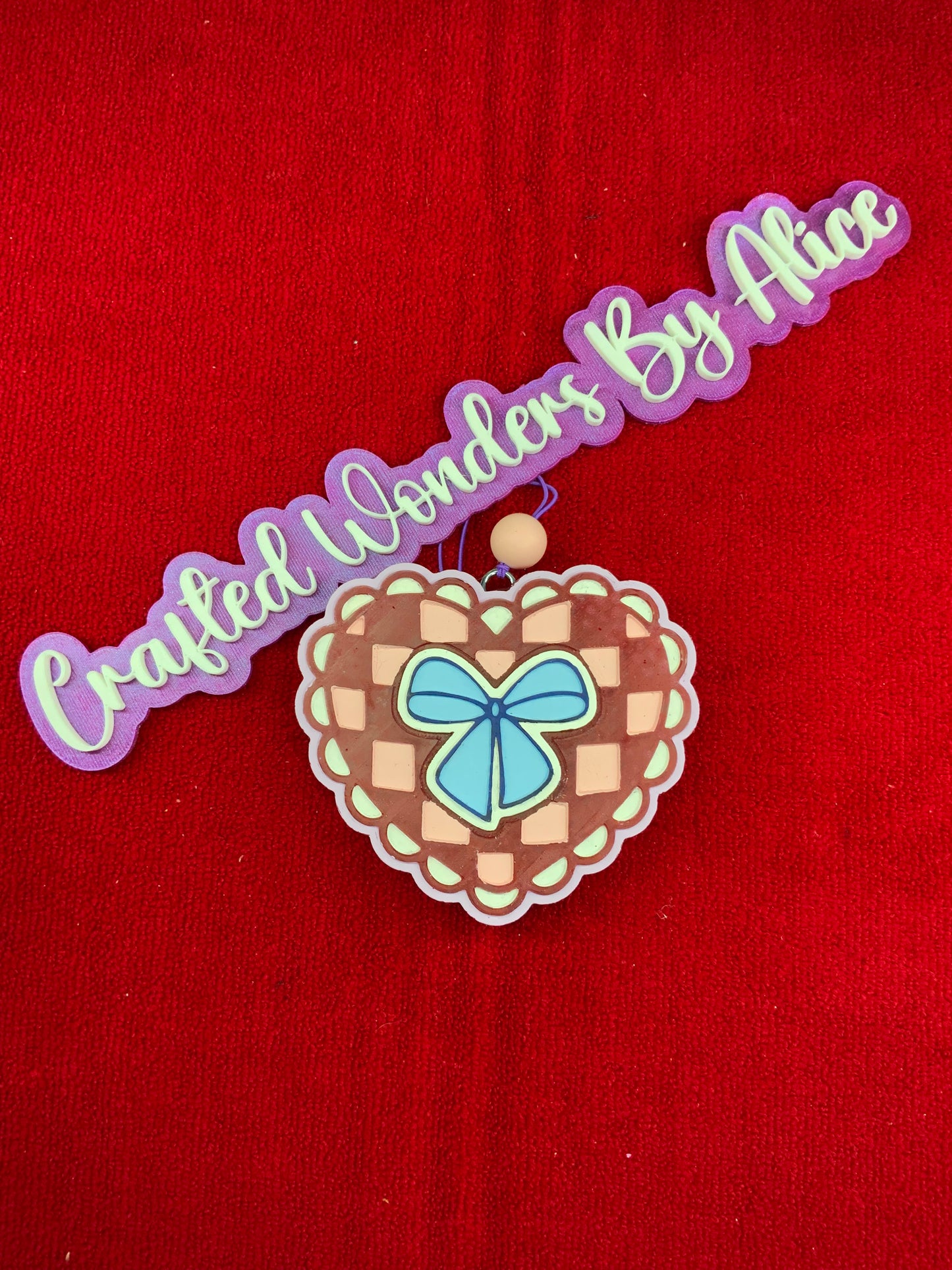 MTO {Checkered Heart With Bow In The Middle} Freshie