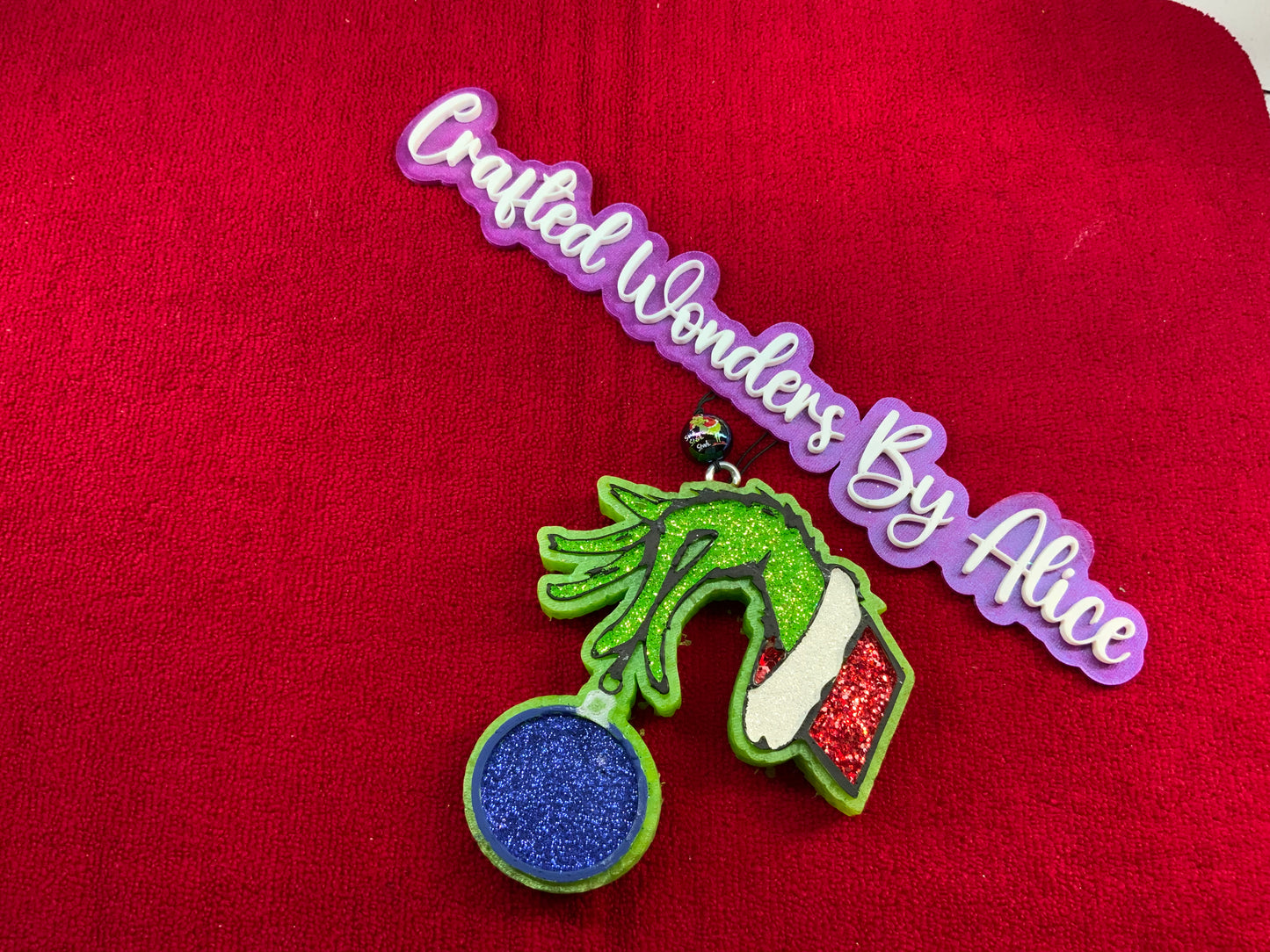 MTO {Grinch Hand} Freshie