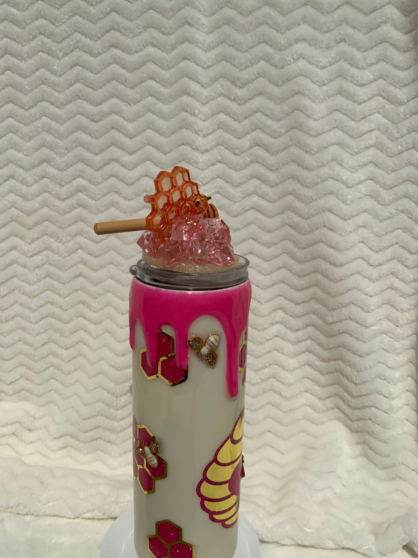 RTS{Honey Bee} 20 oz Skinny With Iced Lid