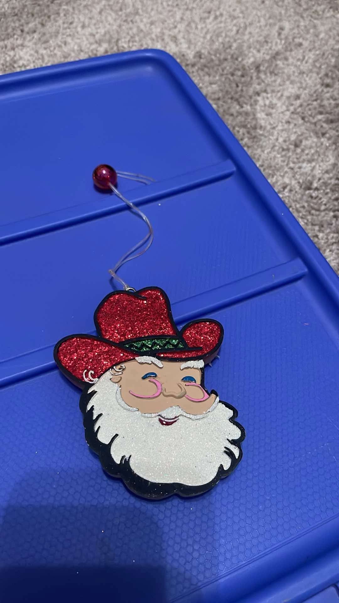MTO {Red Hat Santa} Freshie