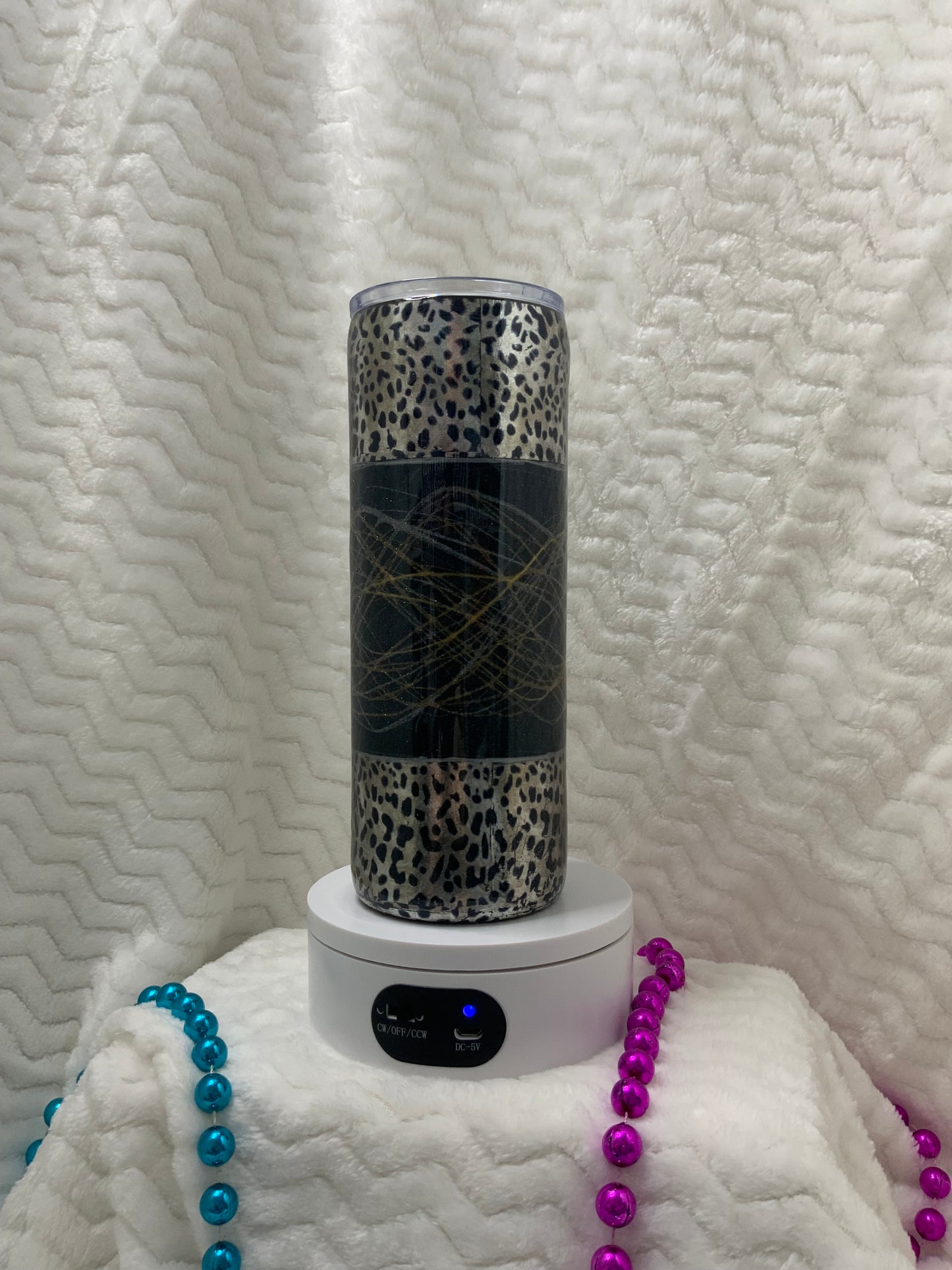 Silver leopard {Foil Base}